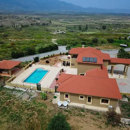 Luxurious Private With Pool And Mountain View