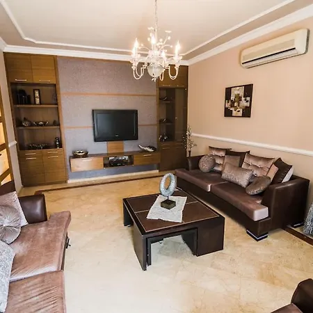 Luxurious Private With Pool And Mountain View *